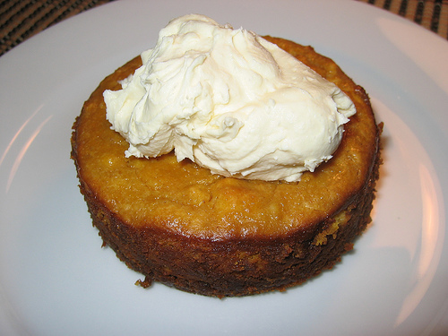 Pumpkin Cheesecake with Maple Mascarpone Cream