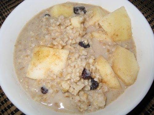 Apple Crisp Oatmeal with Raisins Apple Crisp Oatmeal with Raisins
