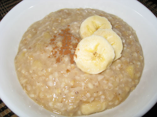 Banana and Cinnamon Oatmeal Banana and Cinnamon Oatmeal