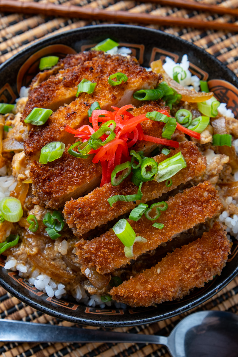 Katsudon (Japanese Pork Cutlet Rice Bowl) Katsudon (Japanese Pork Cutlet Rice Bowl)