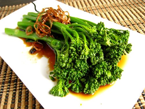 Broccolini with Fried Shallots and Oyster Sauce Broccolini with Fried Shallots and Oyster Sauce
