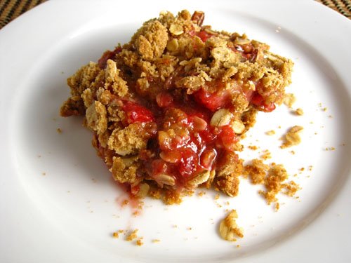 Strawberry Oatmeal Crumble Bars