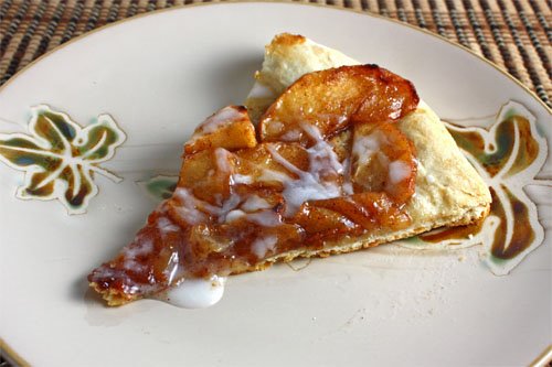 Apple Pie Pizza
