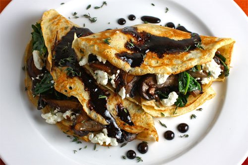Mushroom and Spinach Crepes with Goat Cheese and Balsamic Drizzle Mushroom and Spinach Crepes with Goat Cheese and Balsamic Drizzle