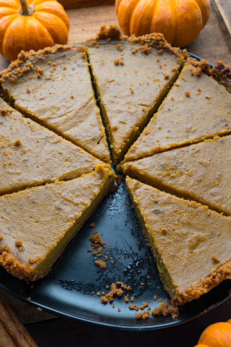 Pumpkin Pie with Gingersnap Crust Pumpkin Pie with Gingersnap Crust