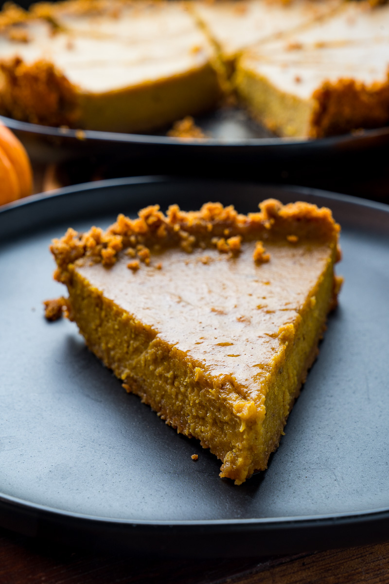 Pumpkin Pie with Gingersnap Crust Pumpkin Pie with Gingersnap Crust