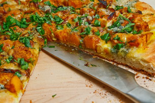 Curried Roasted Butternut Squash Pizza with Caramelized Onions and Gorgonzola Curried Roasted Butternut Squash Pizza with Caramelized Onions and Gorgonzola