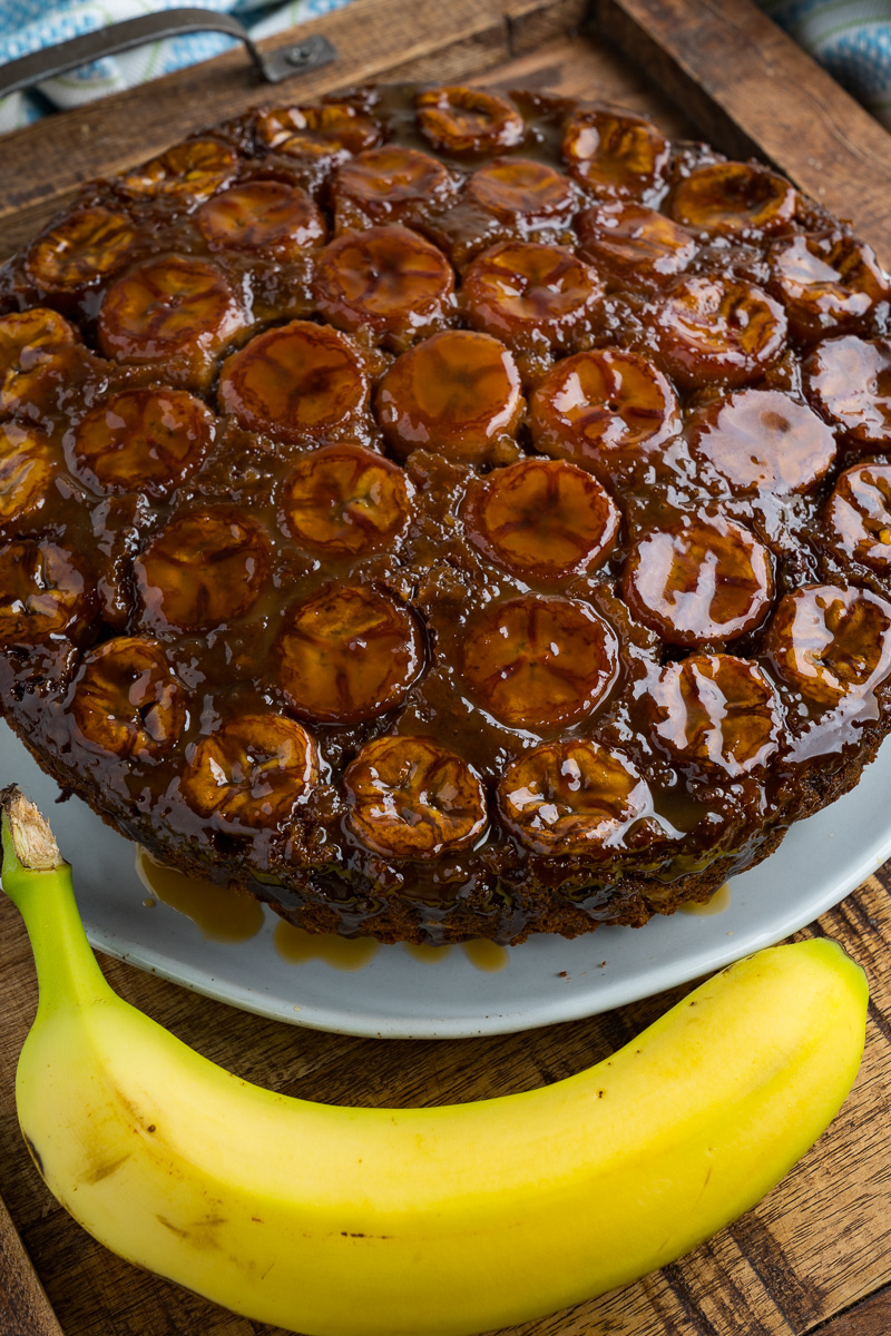 Caramel Banana Upside Down Cake with Chocolate Chips Caramel Banana Upside Down Cake with Chocolate Chips