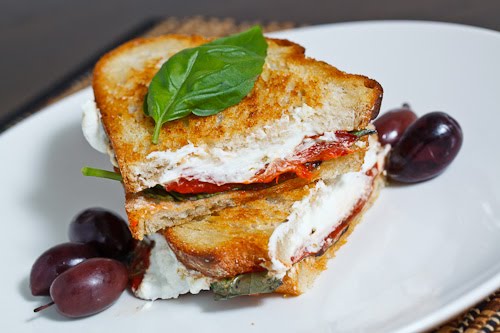 Marinated Roasted Red Pepper Grilled Cheese Sandwich Marinated Roasted Red Pepper Grilled Cheese Sandwich