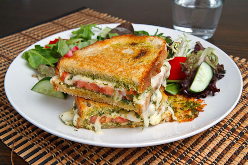 Caprese Grilled Cheese Sandwich Caprese Grilled Cheese Sandwich