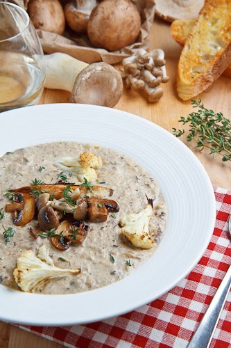 Creamy Mushroom and Roasted Cauliflower Soup Creamy Mushroom and Roasted Cauliflower Soup