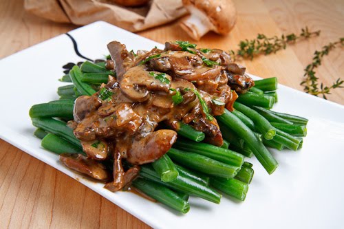 Green Beans in a Creamy Mushroom Sauce Green Beans in a Creamy Mushroom Sauce