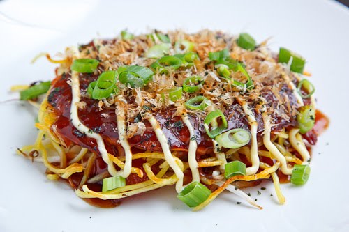 Okonomiyaki (Hiroshima Style) Okonomiyaki (Hiroshima Style)