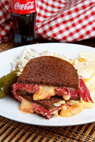 Reuben Sandwich Reuben Sandwich