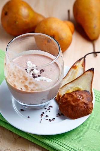 Caramelized Pear, Chocolate and Goat Cheese Smoothie Caramelized Pear, Chocolate and Goat Cheese Smoothie