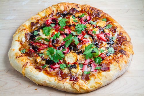 Strawberry Balsamic Pizza with Chicken, Sweet Onion and Smoked Bacon Strawberry Balsamic Pizza with Chicken, Sweet Onion and Smoked Bacon