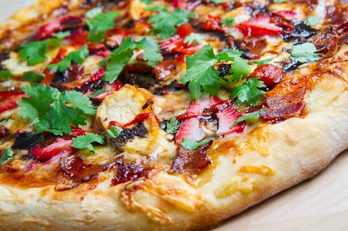 Strawberry Balsamic Pizza with Chicken, Sweet Onion and Smoked Bacon Strawberry Balsamic Pizza with Chicken, Sweet Onion and Smoked Bacon