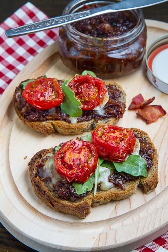 Bacon Jam Crostini with Melted Brie and Roasted Tomatoes Bacon Jam Crostini with Melted Brie and Roasted Tomatoes