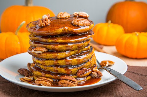 Pumpkin Pie Pancakes (with Caramel Sauce) Pumpkin Pie Pancakes (with Caramel Sauce)
