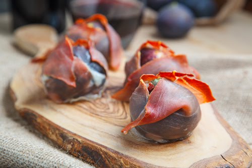 Prosciutto Wrapped Gorgonzola Stuffed Figs Prosciutto Wrapped Gorgonzola Stuffed Figs