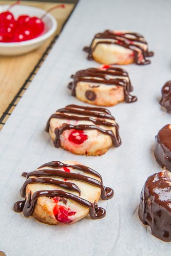 Chocolate Cherry Shortbread Cookies Chocolate Cherry Shortbread Cookies