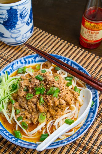 Dan Dan Mian (Noodles in Spicy Chinese Peanut Pork Sauce) Dan Dan Mian (Noodles in Spicy Chinese Peanut Pork Sauce)