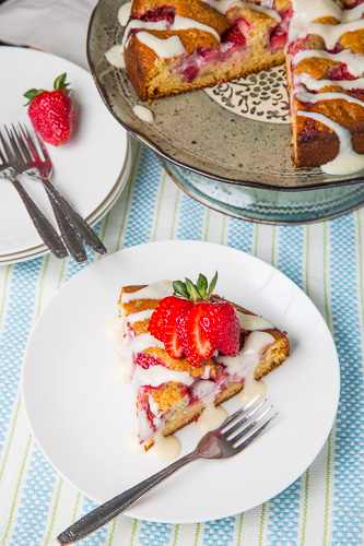 Strawberries and Cream Coffee Cake with Vanilla Cream Cheese Glaze Strawberries and Cream Coffee Cake with Vanilla Cream Cheese Glaze