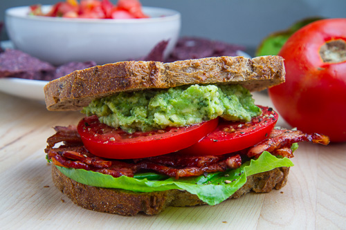 Pesto Guacamole BLT (Bacon, Lettuce and Tomato) Sandwich Pesto Guacamole BLT (Bacon, Lettuce and Tomato) Sandwich
