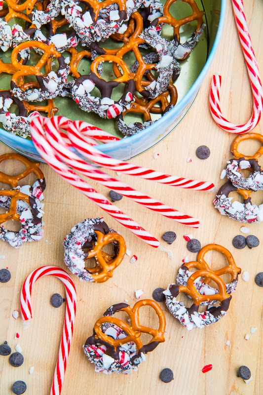 Peppermint Chocolate Coated Pretzels Peppermint Chocolate Coated Pretzels