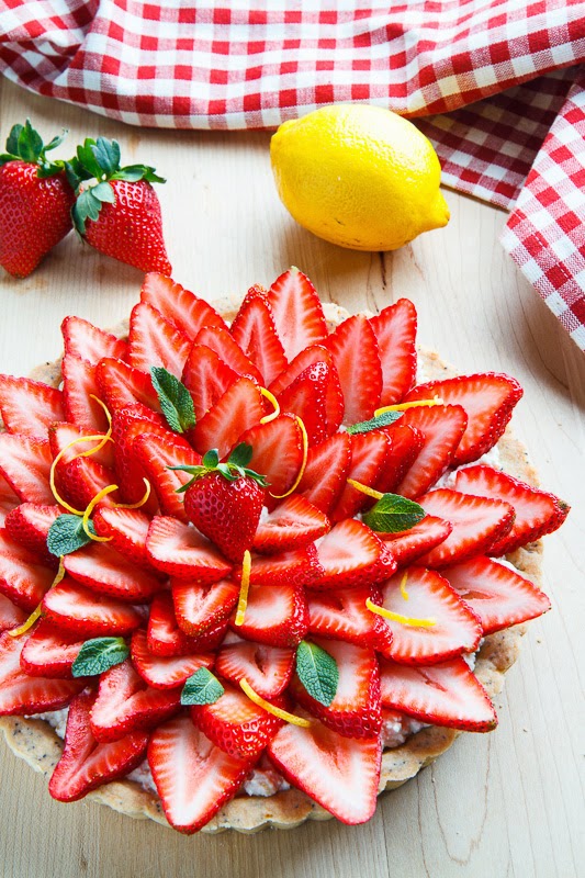Lemon Ricotta Strawberry Pie with Poppy Seed Shortbread Crust Lemon Ricotta Strawberry Pie with Poppy Seed Shortbread Crust