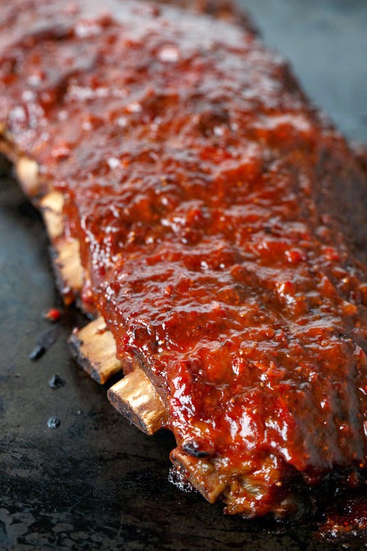 Slow Cooker BBQ Ribs with Roasted Strawberry BBQ Sauce Slow Cooker BBQ Ribs with Roasted Strawberry BBQ Sauce