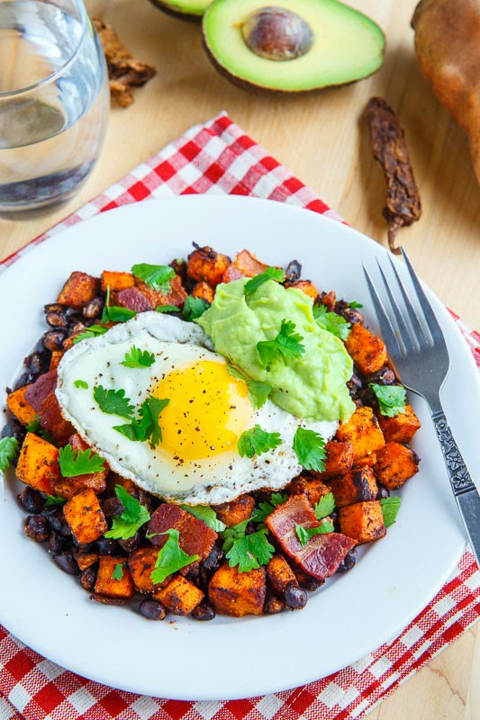 Chipotle Sweet Potato and Black Bean Hash with Guacamole Chipotle Sweet Potato and Black Bean Hash with Guacamole