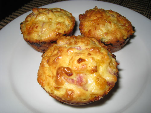 Cottage Cheese and Egg Muffins with Ham and Cheddar Cheese Cottage Cheese and Egg Muffins with Ham and Cheddar Cheese