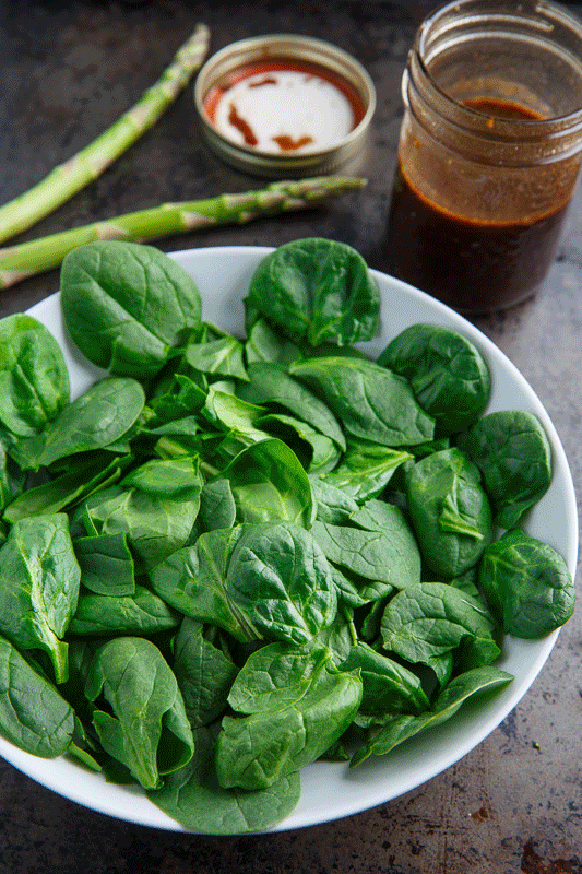 Roast Asparagus and Mushroom Chicken Spinach Salad with Bacon, Avocado and Goat Cheese Roast Asparagus and Mushroom Chicken Spinach Salad with Bacon, Avocado and Goat Cheese