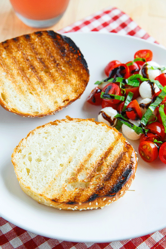 Sundried Tomato Caprese Turkey Burgers with Balsamic Caramelized Onions Sundried Tomato Caprese Turkey Burgers with Balsamic Caramelized Onions