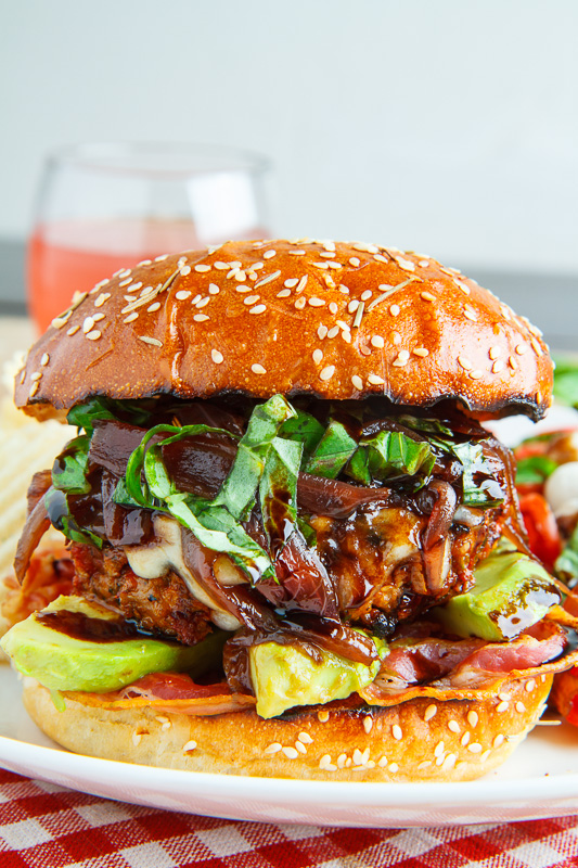 Sundried Tomato Caprese Turkey Burgers with Balsamic Caramelized Onions Sundried Tomato Caprese Turkey Burgers with Balsamic Caramelized Onions