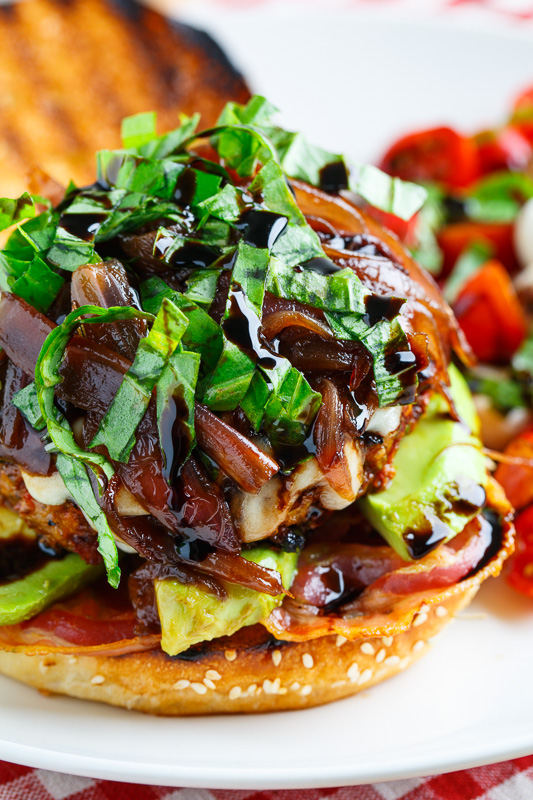 Sundried Tomato Caprese Turkey Burgers with Balsamic Caramelized Onions Sundried Tomato Caprese Turkey Burgers with Balsamic Caramelized Onions