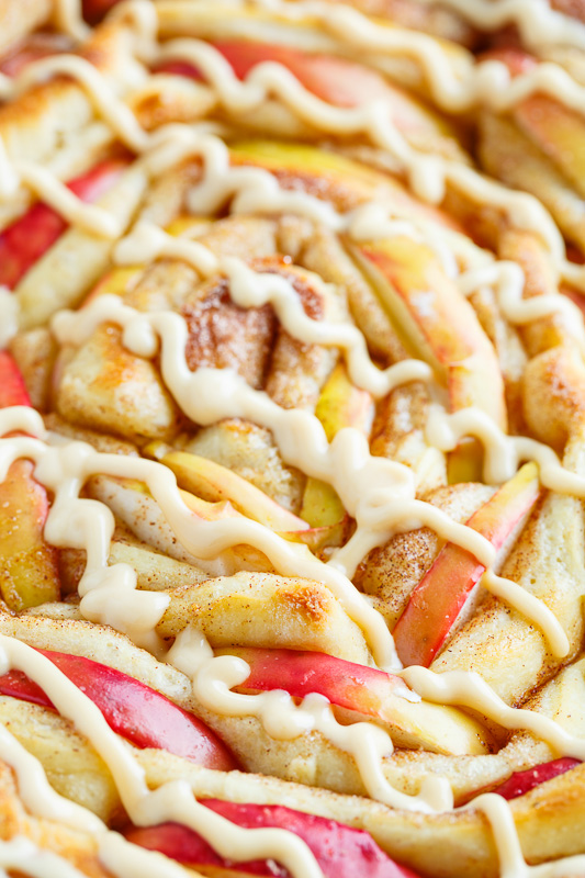 Apple Cinnamon Spiral Bread with Caramel Cream Cheese Frosting Apple Cinnamon Spiral Bread with Caramel Cream Cheese Frosting