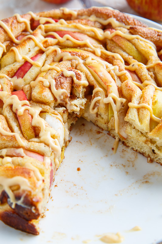 Apple Cinnamon Spiral Bread with Caramel Cream Cheese Frosting Apple Cinnamon Spiral Bread with Caramel Cream Cheese Frosting