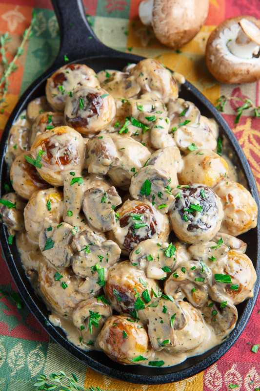 Roasted Potatoes in Creamy Mushroom and Miso Sauce Roasted Potatoes in Creamy Mushroom and Miso Sauce