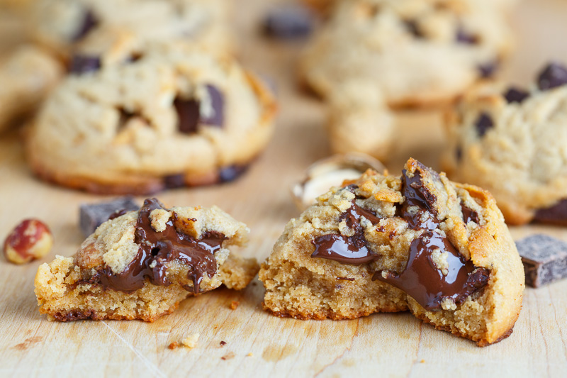 Thick and Chewy Chocolate Chunk Peanut Butter Cookies Thick and Chewy Chocolate Chunk Peanut Butter Cookies
