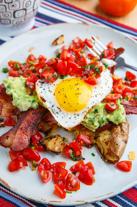 Crispy Smashed Potato Pancakes with Guacamole, Pico de Gallo, Bacon and Eggs Crispy Smashed Potato Pancakes with Guacamole, Pico de Gallo, Bacon and Eggs