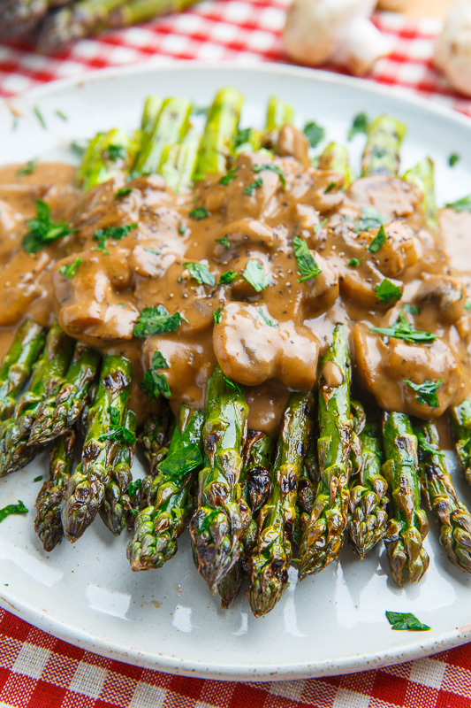 Grilled Asparagus in a Creamy Balsamic Mushroom Sauce Grilled Asparagus in a Creamy Balsamic Mushroom Sauce