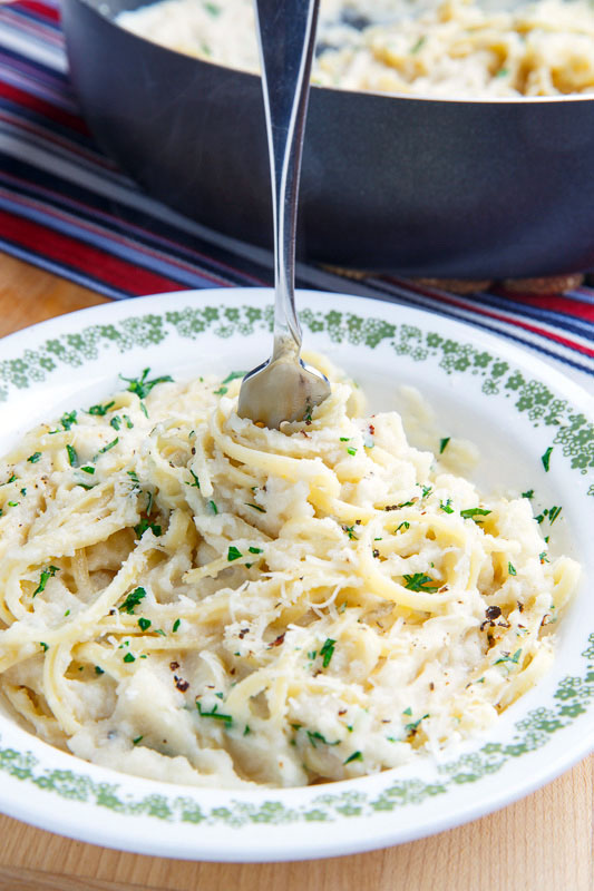 Light and Creamy Cauliflower Alfredo Linguine Light and Creamy Cauliflower Alfredo Linguine