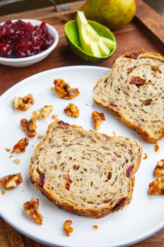 Turkey, Cranberry, Brie and Pear Sandwiches with Avocado and Bacon Turkey, Cranberry, Brie and Pear Sandwiches with Avocado and Bacon