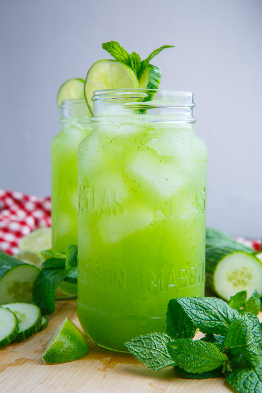 Cucumber, Mint and Lime Refreshers Cucumber, Mint and Lime Refreshers