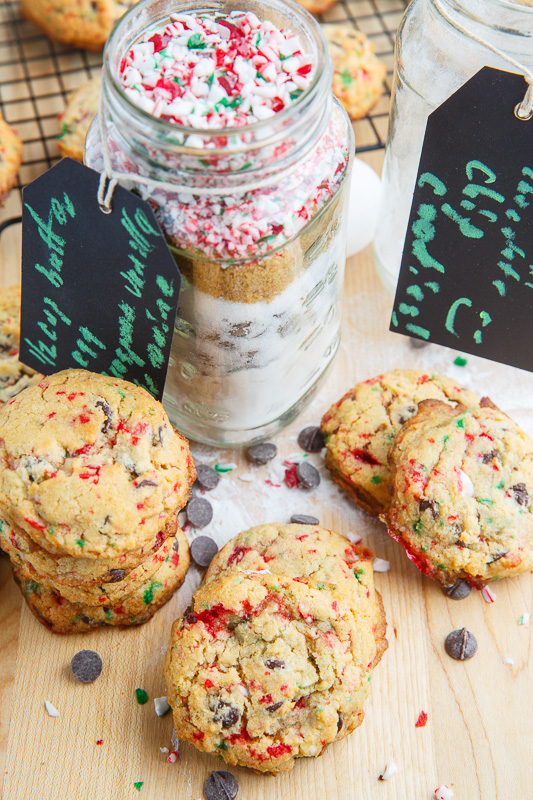 Peppermint Candy Cane Chocolate Chip Cookies in a Jar Peppermint Candy Cane Chocolate Chip Cookies in a Jar