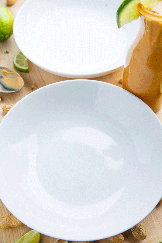 Thai Peanut Chicken Buddha Bowls Thai Peanut Chicken Buddha Bowls