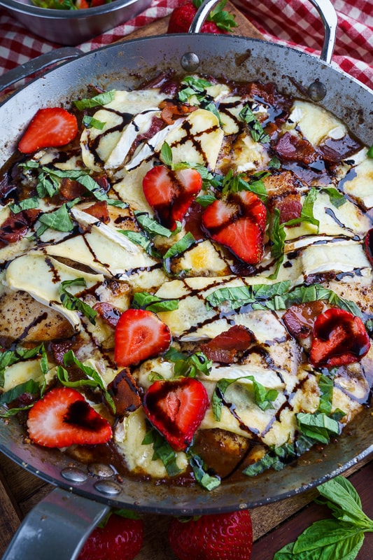 Pan Seared Balsamic Strawberry Chicken and Brie Pan Seared Balsamic Strawberry Chicken and Brie