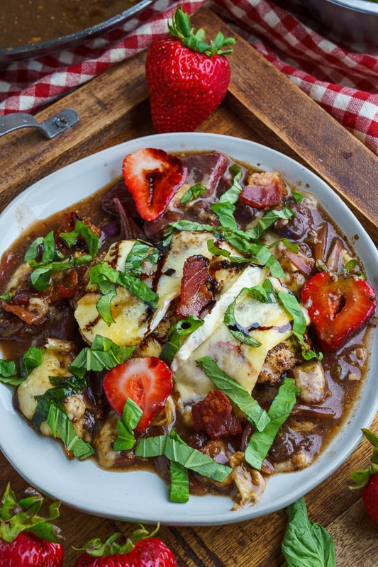 Pan Seared Balsamic Strawberry Chicken and Brie Pan Seared Balsamic Strawberry Chicken and Brie